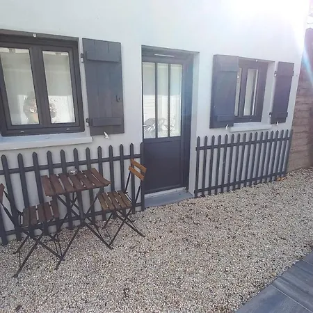 Du 104 アパート サン・ジャン·ド・モン